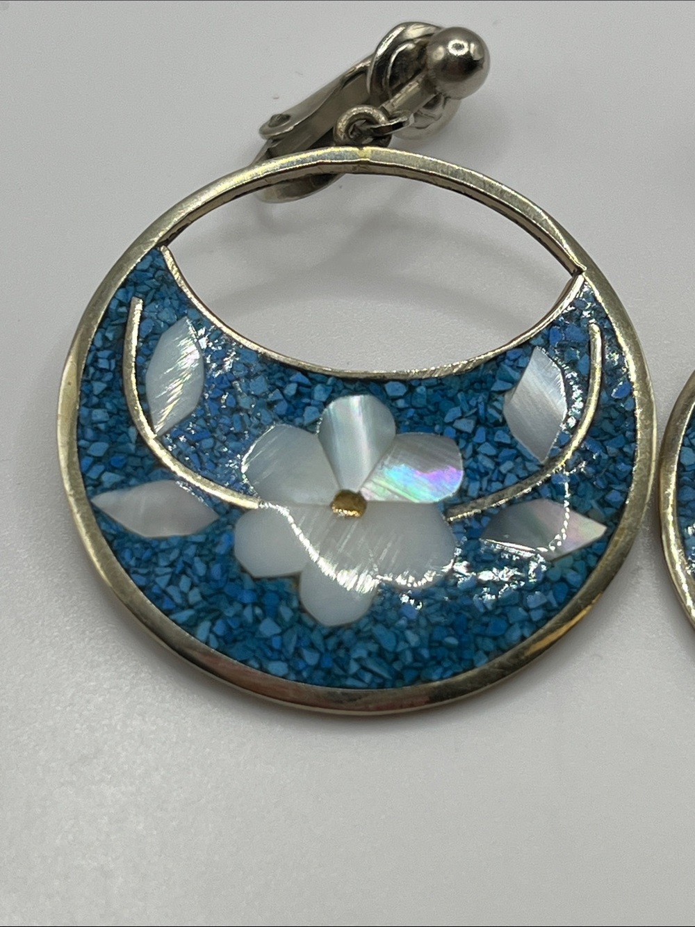 Vintage Alpaca Mexico Silver Turquoise Floral Earrings Clip On's - Picture 4 of 7